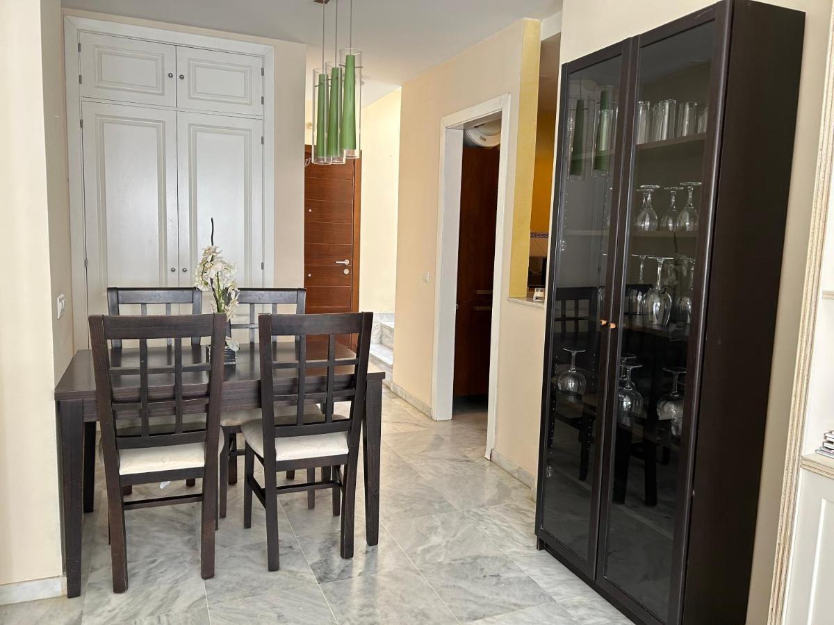 Atico Triana Con Piscina Privada Apartment Sevilla Exterior foto